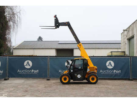 Telescopic forklift rigid 2023  JCB 512-40 (35)