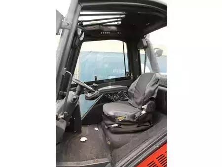 Gázüzemű targoncák 2010  Linde H25T-01 (21)