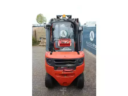 Gázüzemű targoncák 2010  Linde H25T-01 (4)
