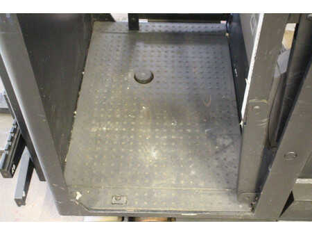 Vertikal-Kommissionierer - Crown Access 123 Comprehensive System Control (13)