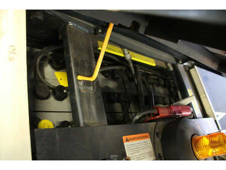 Vertikal-Kommissionierer - Crown Access 123 Comprehensive System Control (19)