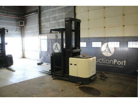 Vertikal-Kommissionierer - Crown Access 123 Comprehensive System Control (3)