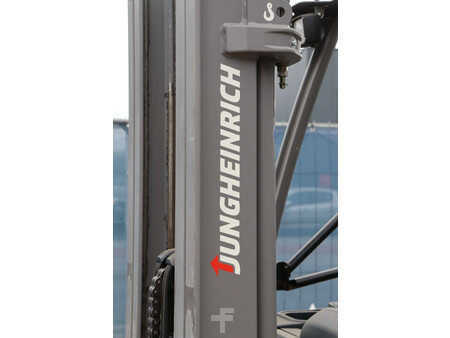 Carrelli elettrici 4 ruote 2016  Jungheinrich EFG 425S (12)