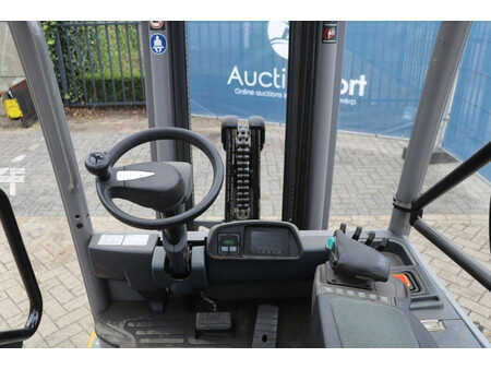 Carrelli elettrici 4 ruote 2016  Jungheinrich EFG 425S (21)