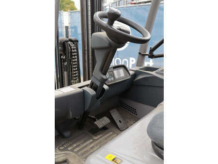 Carrelli elettrici 4 ruote 2016  Jungheinrich EFG 425S (24)