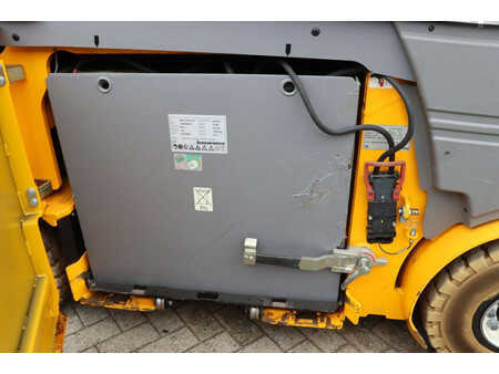 Carrelli elettrici 4 ruote 2016  Jungheinrich EFG 425S (33)