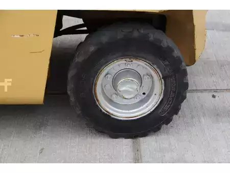 LPG heftrucks 1989  Hyster H200 XL (13)