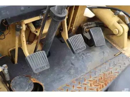 LPG heftrucks 1989  Hyster H200 XL (24)