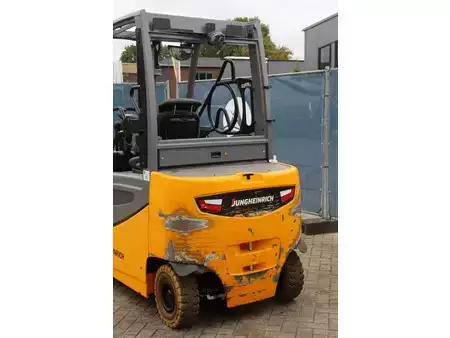 Eléctrico - 4 rodas 2016  Jungheinrich EFG 425S (17)