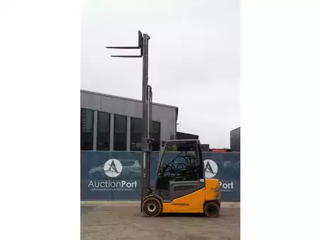 Eléctrico - 4 rodas 2016  Jungheinrich EFG 425S (37)