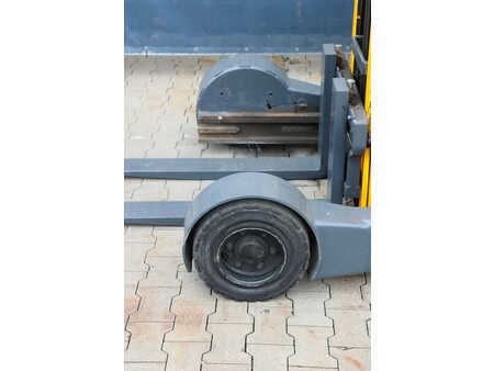 Reach Trucks 2012  Jungheinrich ETV C20 (10)