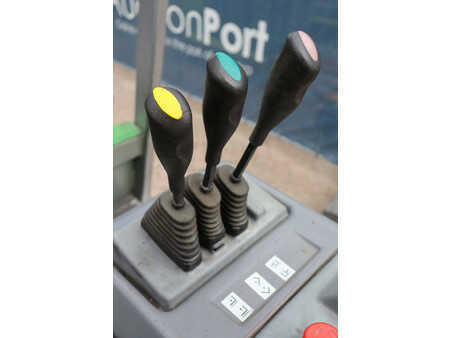 Eléctrica de 4 ruedas 2001  Cesab BLITZ300 (26)