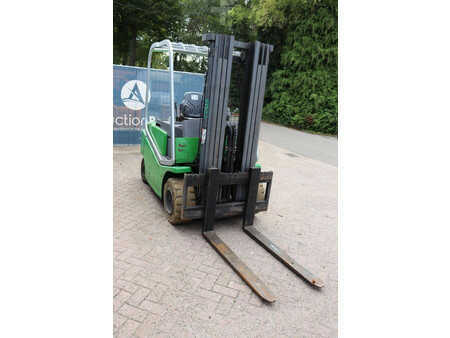 Eléctrica de 4 ruedas 2001  Cesab BLITZ300 (7)