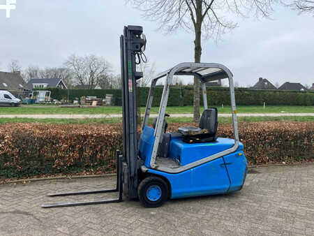 4-wiel elektrische heftrucks 1995  Cesab Blitz 315 (1)