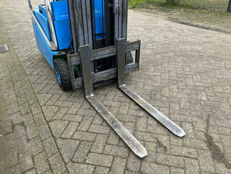 4-wiel elektrische heftrucks 1995  Cesab Blitz 315 (7)