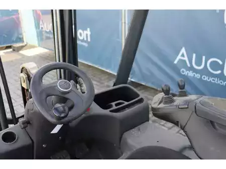 Elektrisk- 4 hjul 2016  Linde E16-02 (19)