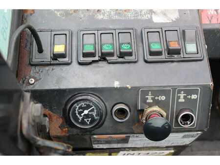 Dieselový VZV 1999  Hyster H8.00XL (20)