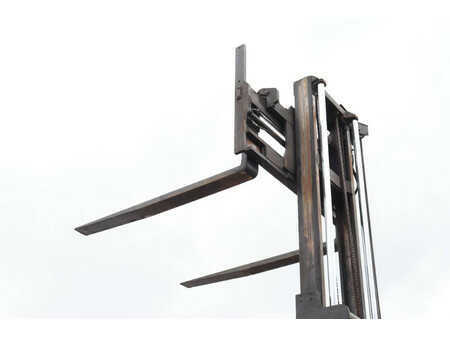 Dieselový VZV 1999  Hyster H8.00XL (26)