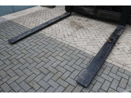 Dieselový VZV 1999  Hyster H8.00XL (7)