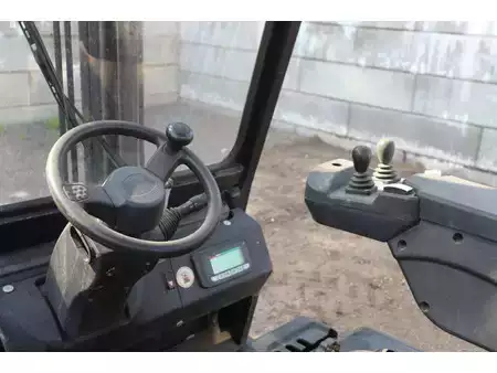 Elektro čtyřkolový VZV - EP Equipment  (21)