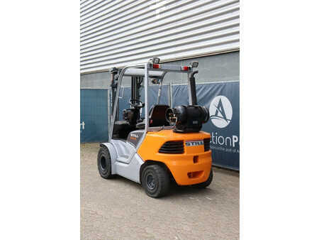 Treibgasstapler 2011  Still RC40-25T (3)