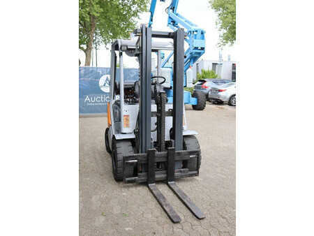 Treibgasstapler 2011  Still RC40-25T (6)