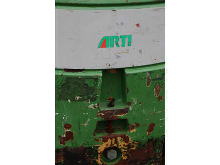 4-wiel elektrische heftrucks 2008  Artison FB25 (17)