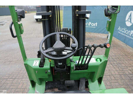 4-wiel elektrische heftrucks 2008  Artison FB25 (18)