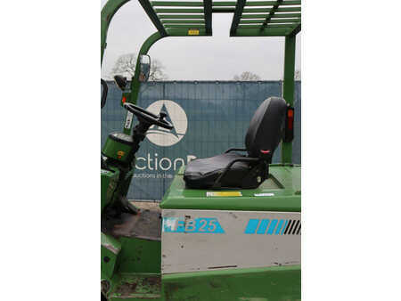 4-wiel elektrische heftrucks 2008  Artison FB25 (19)