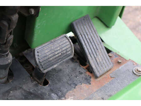 4-wiel elektrische heftrucks 2008  Artison FB25 (22)