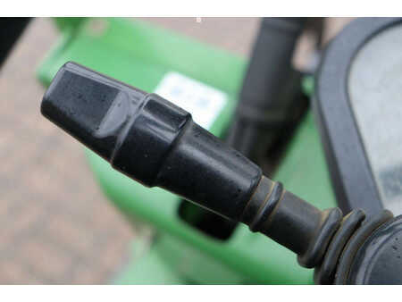 4-wiel elektrische heftrucks 2008  Artison FB25 (24)