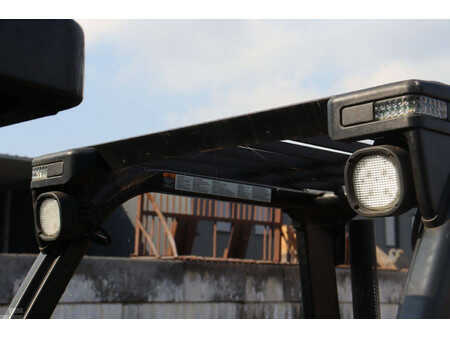 Treibgasstapler 2017  Yale GLP25VXE2170 (14)