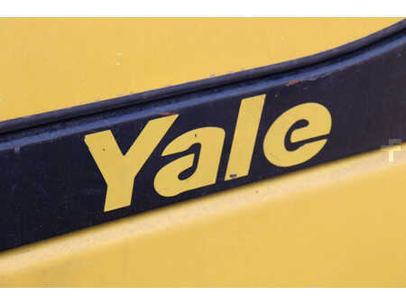 Treibgasstapler 2017  Yale GLP25VXE2170 (17)