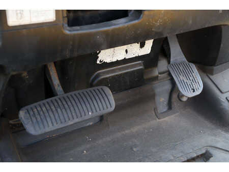 Treibgasstapler 2017  Yale GLP25VXE2170 (26)