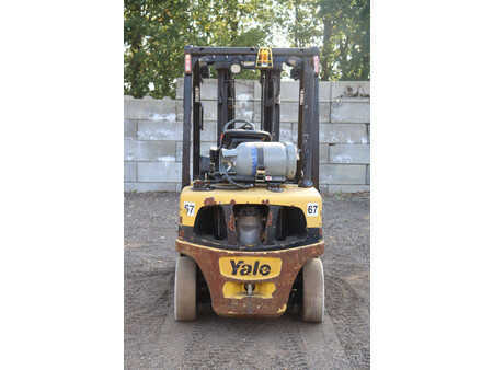 Treibgasstapler 2017  Yale GLP25VXE2170 (5)