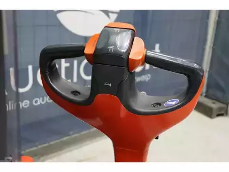 Apilador eléctrico 2016  Fenwick L10B (15)