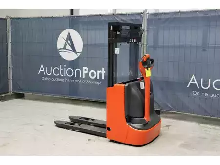 Apilador eléctrico 2016  Fenwick L10B (3)