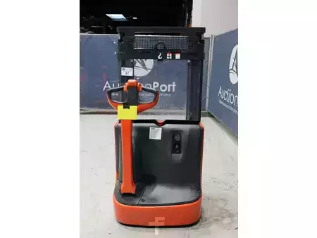 Apilador eléctrico 2016  Fenwick L10B (4)