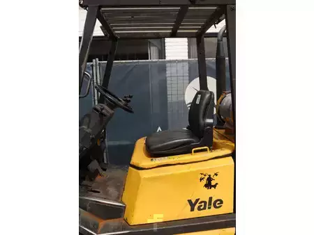 Treibgasstapler 1991  Yale GLP25-E2185 (21)