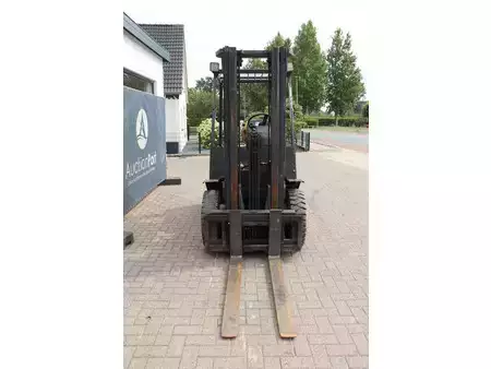 Treibgasstapler 1991  Yale GLP25-E2185 (8)