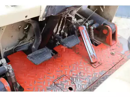 Empilhador a gás - Nissan PF02A200 (24)