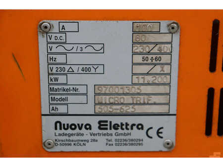Eléctrica de 4 ruedas 2005  Toyota 7FBMF25 (11)