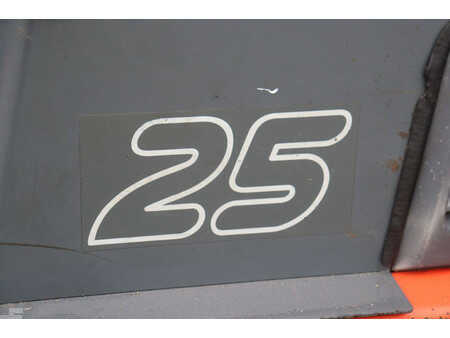 Eléctrica de 4 ruedas 2005  Toyota 7FBMF25 (20)