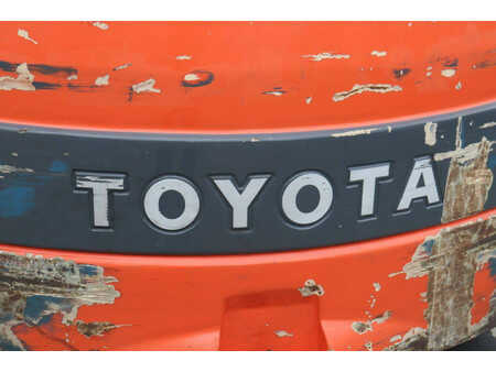 Eléctrica de 4 ruedas 2005  Toyota 7FBMF25 (22)