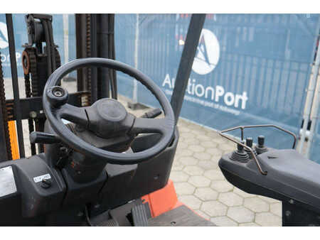 Eléctrica de 4 ruedas 2005  Toyota 7FBMF25 (27)