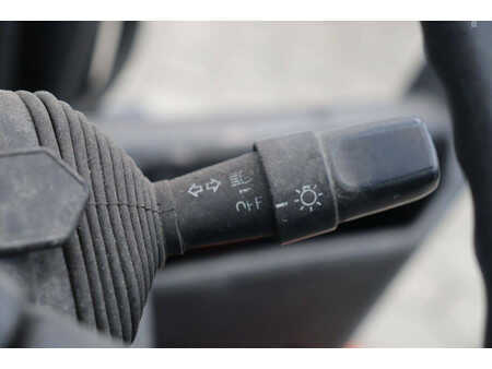 Eléctrica de 4 ruedas 2005  Toyota 7FBMF25 (31)