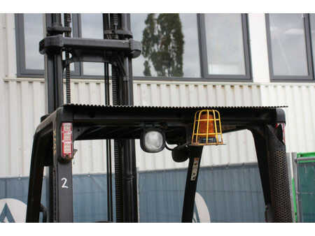 Wózki widłowe diesel 2010  Yale GDP30VX E2345 (16)