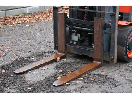 Treibgasstapler 2018  Linde H32CT (11)