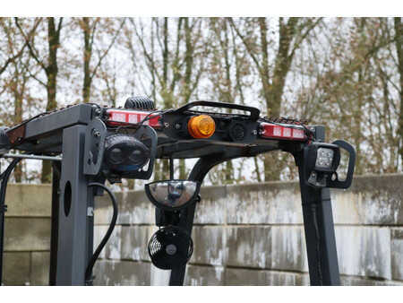 Treibgasstapler 2018  Linde H32CT (19)