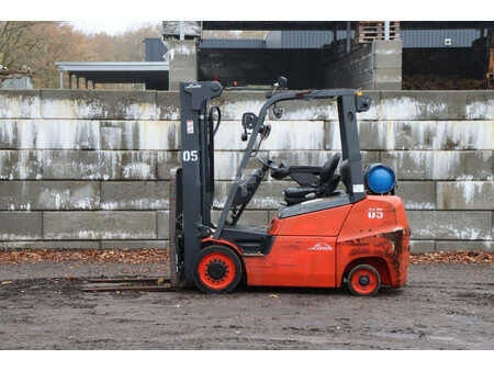 Treibgasstapler 2018  Linde H32CT (2)